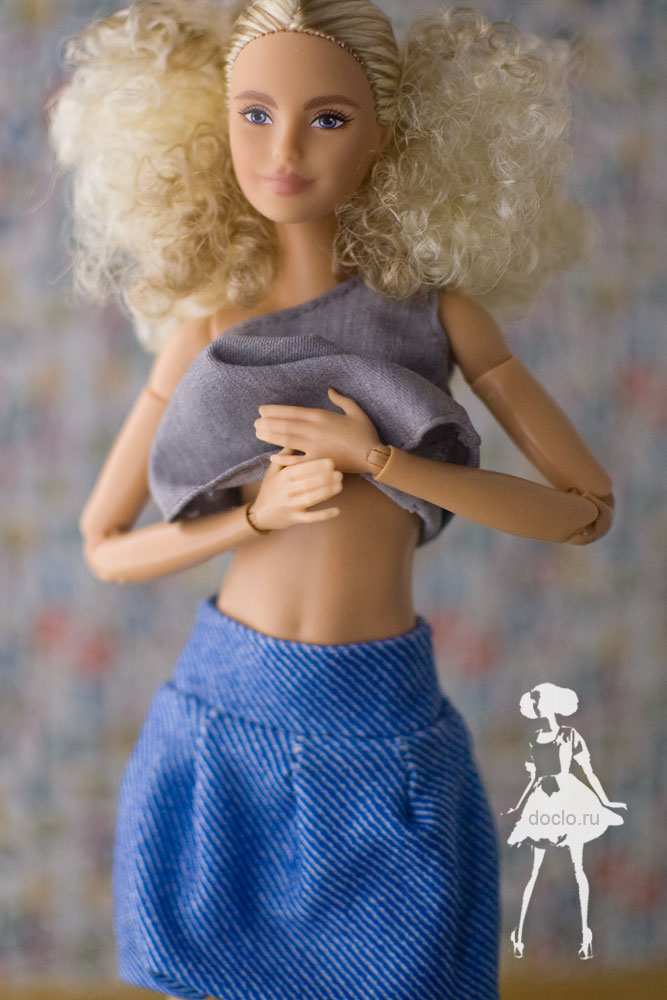 Фотография куклы барби увеличенный пояс юбки