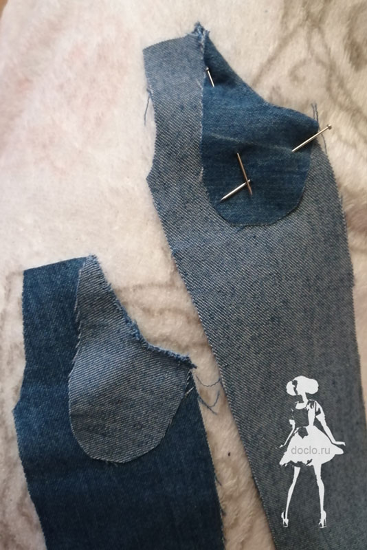 Фотография шитья карманов в джинсах для куклы барби, изнутри