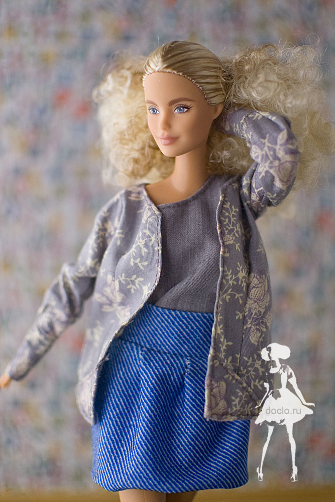 Фотография куклы barbie, увеличенная фотография жакета и объемной юбки